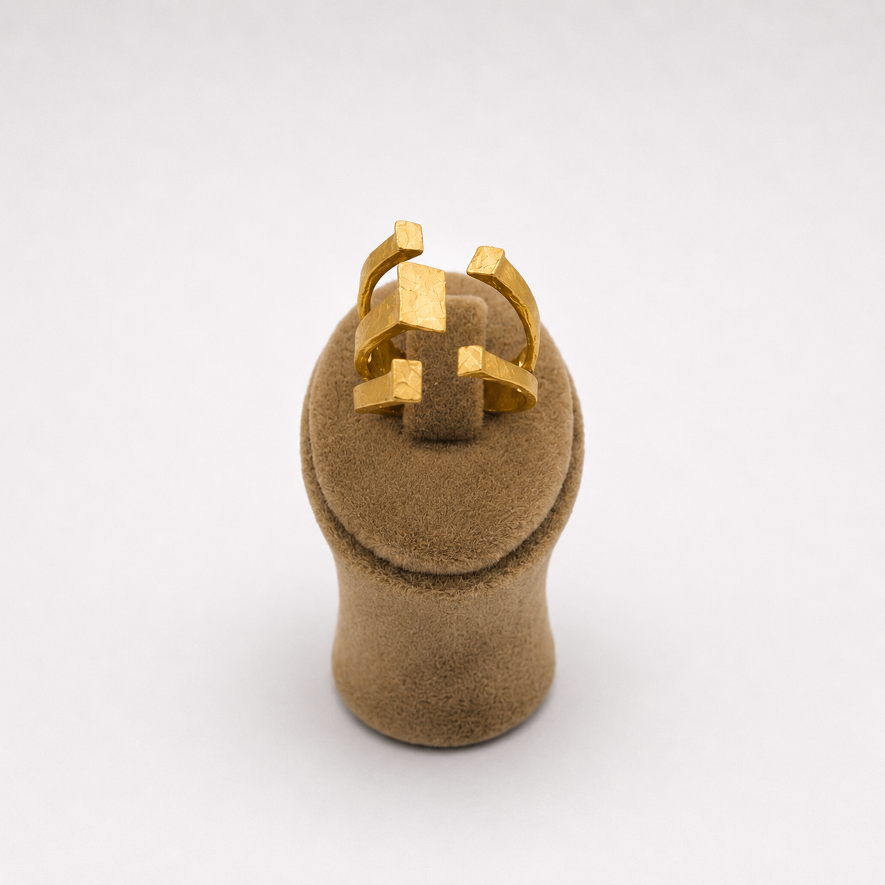 Aurelia Open Ring in Gold