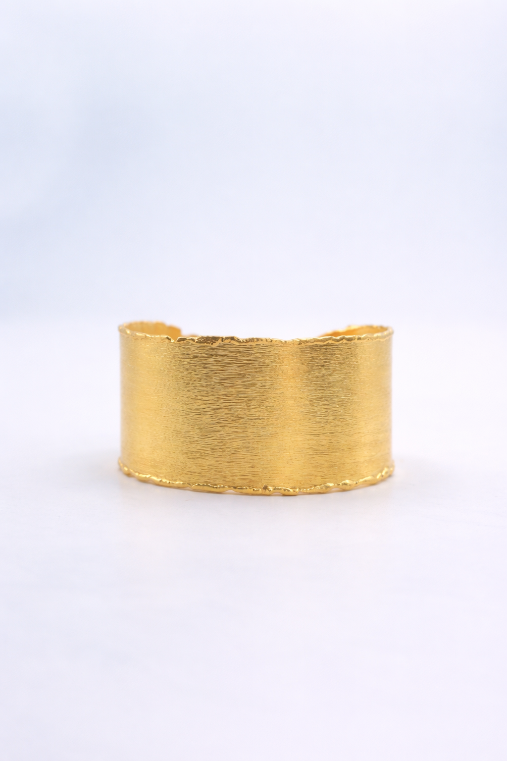 Aurelia Edge Cuff in Gold | Medium