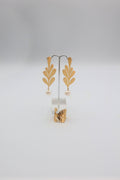 Laurel Pearl Set in Gold