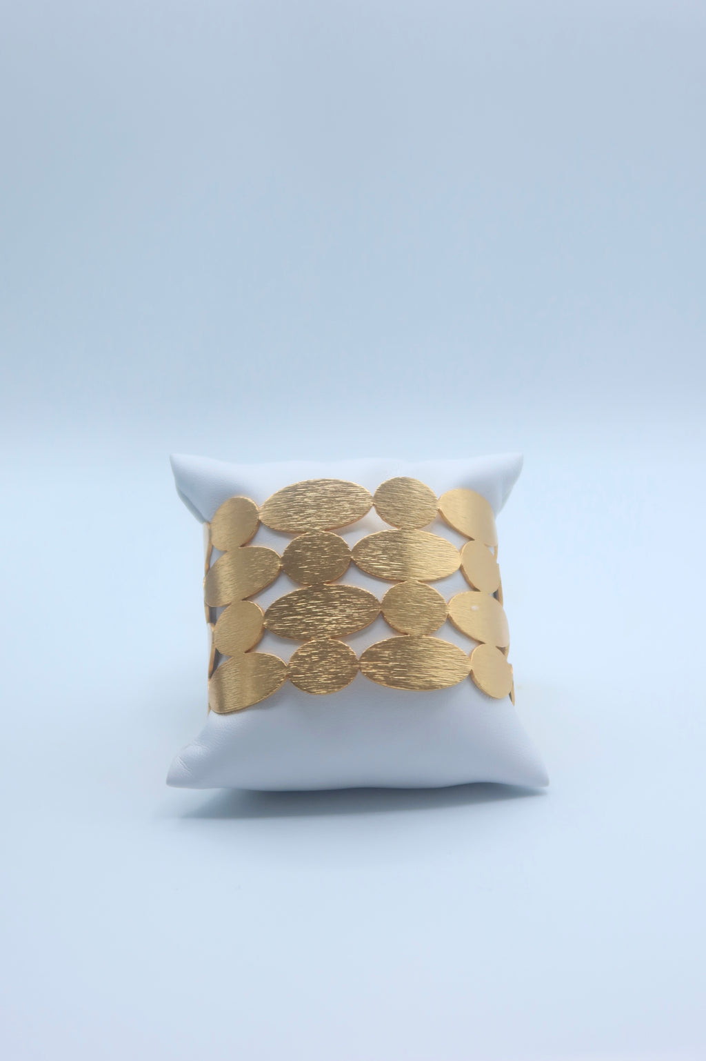 Solara Petal Cuff in Gold