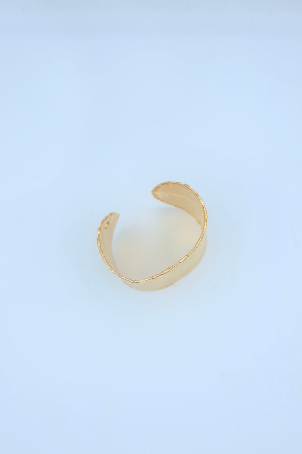 Aurora Bold Cuff in Gold