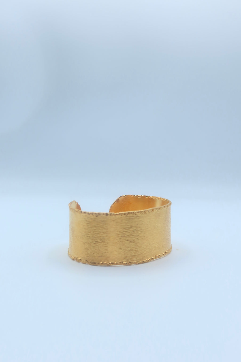 Aurelia Edge Small Cuff in Gold