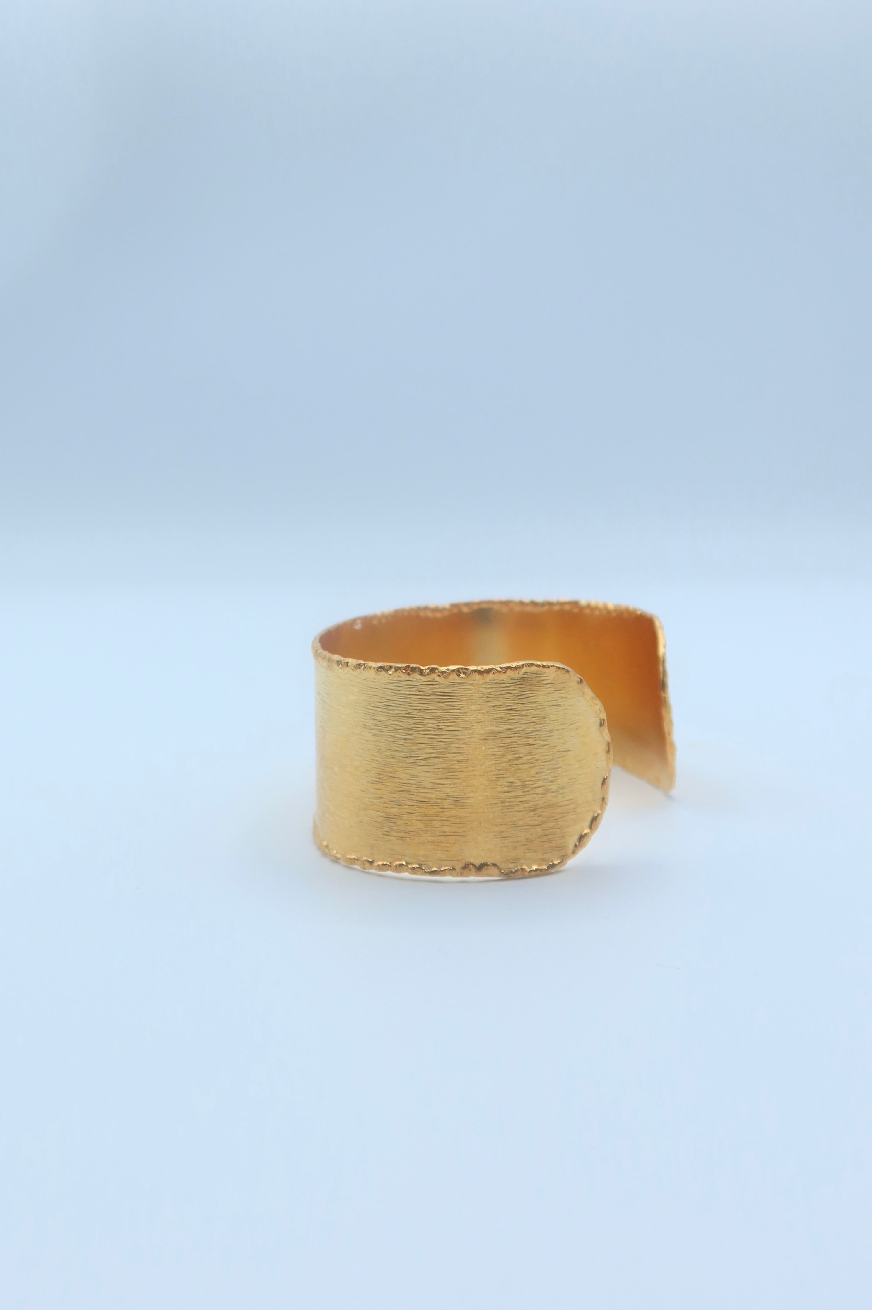 Aurelia Edge Small Cuff in Gold