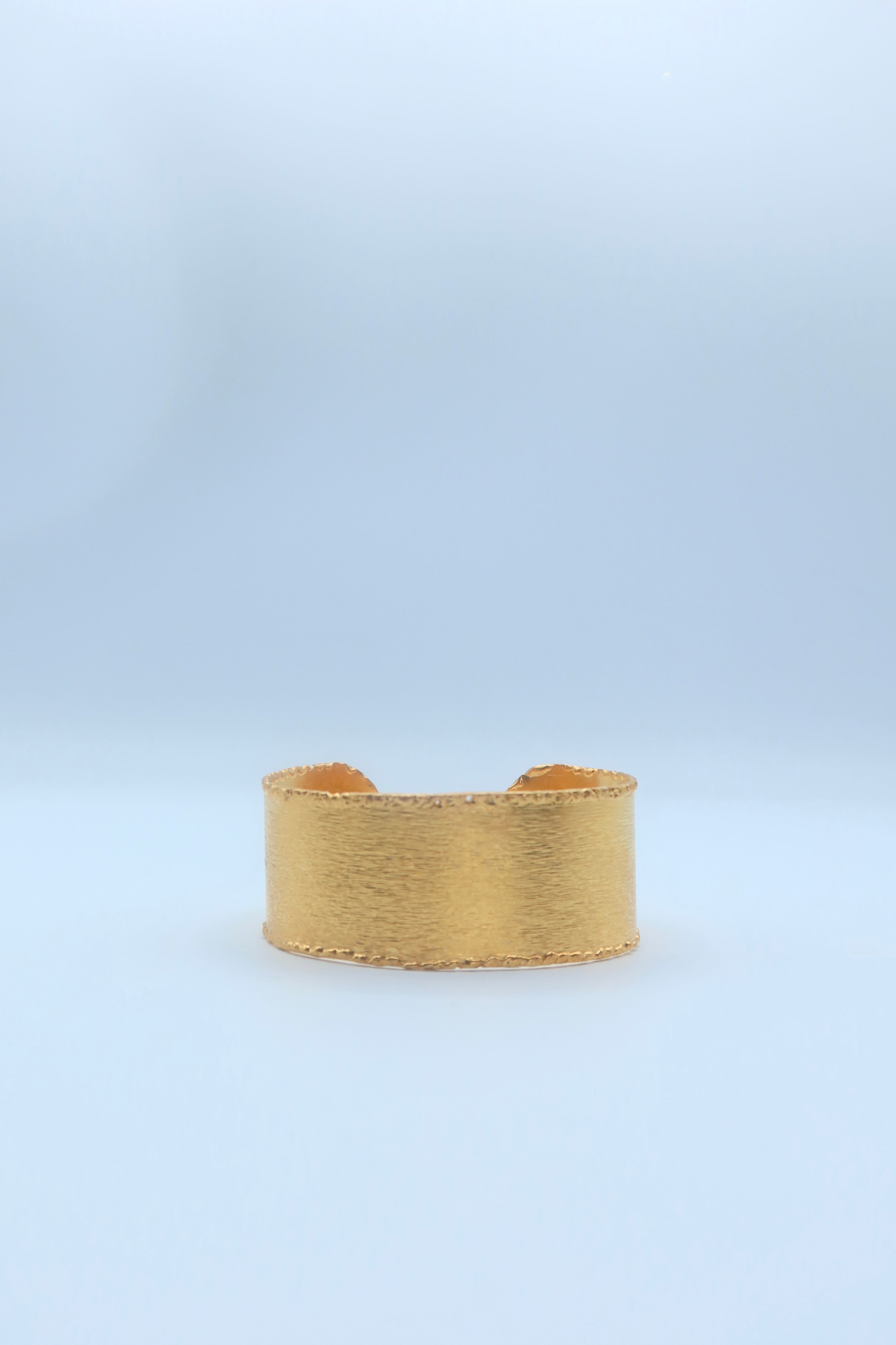 Aurelia Edge Small Cuff in Gold