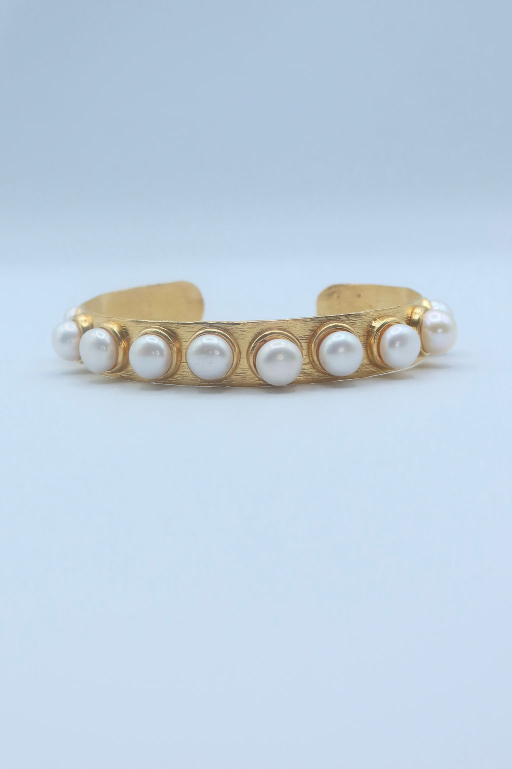 Pearla Aurea Mini Cuff in Gold