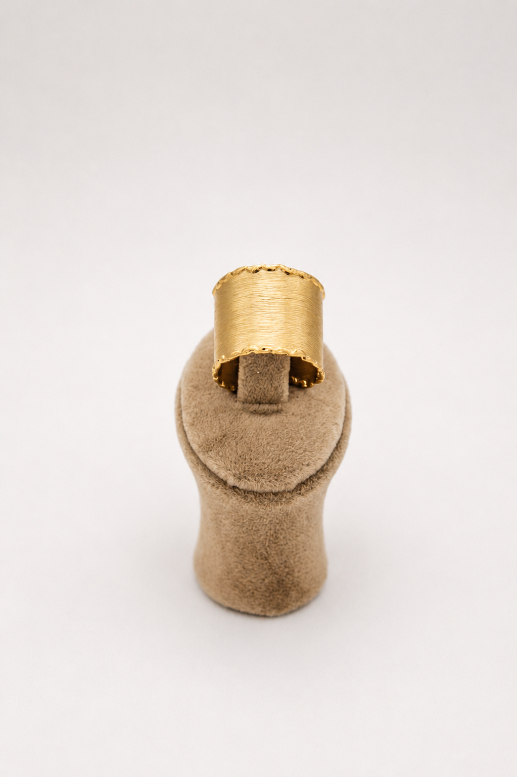 Aurora Cuff Ring in Gold