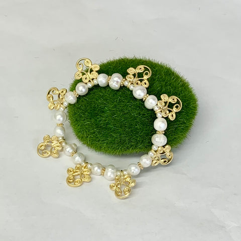 SWIRL PEARL BRACELET