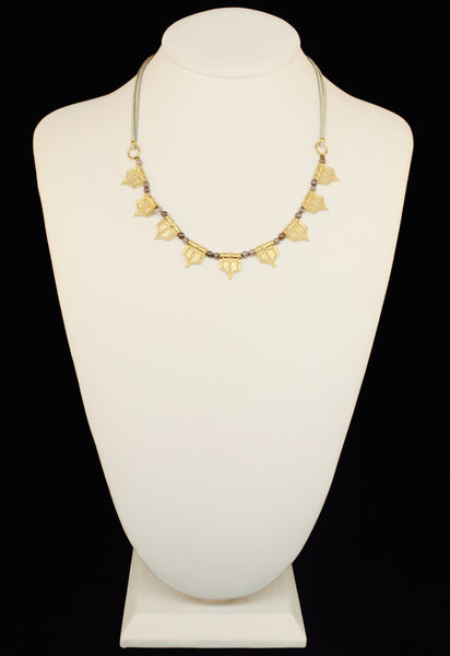 LEATHER CHOKER WITH GOLD FLAGS