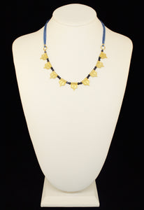 LEATHER CHOKER WITH GOLD FLAGS