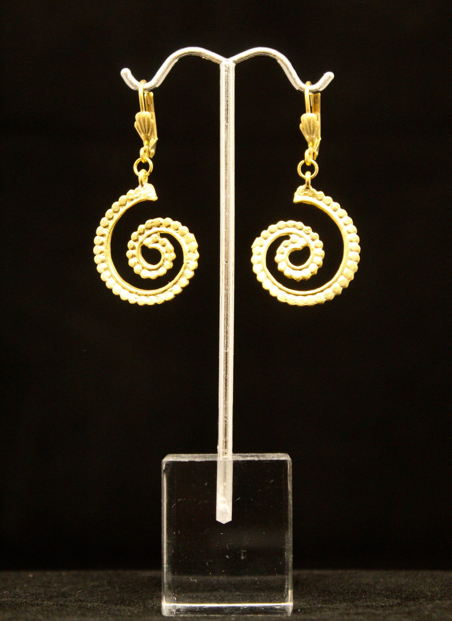 SWIRL EARRING