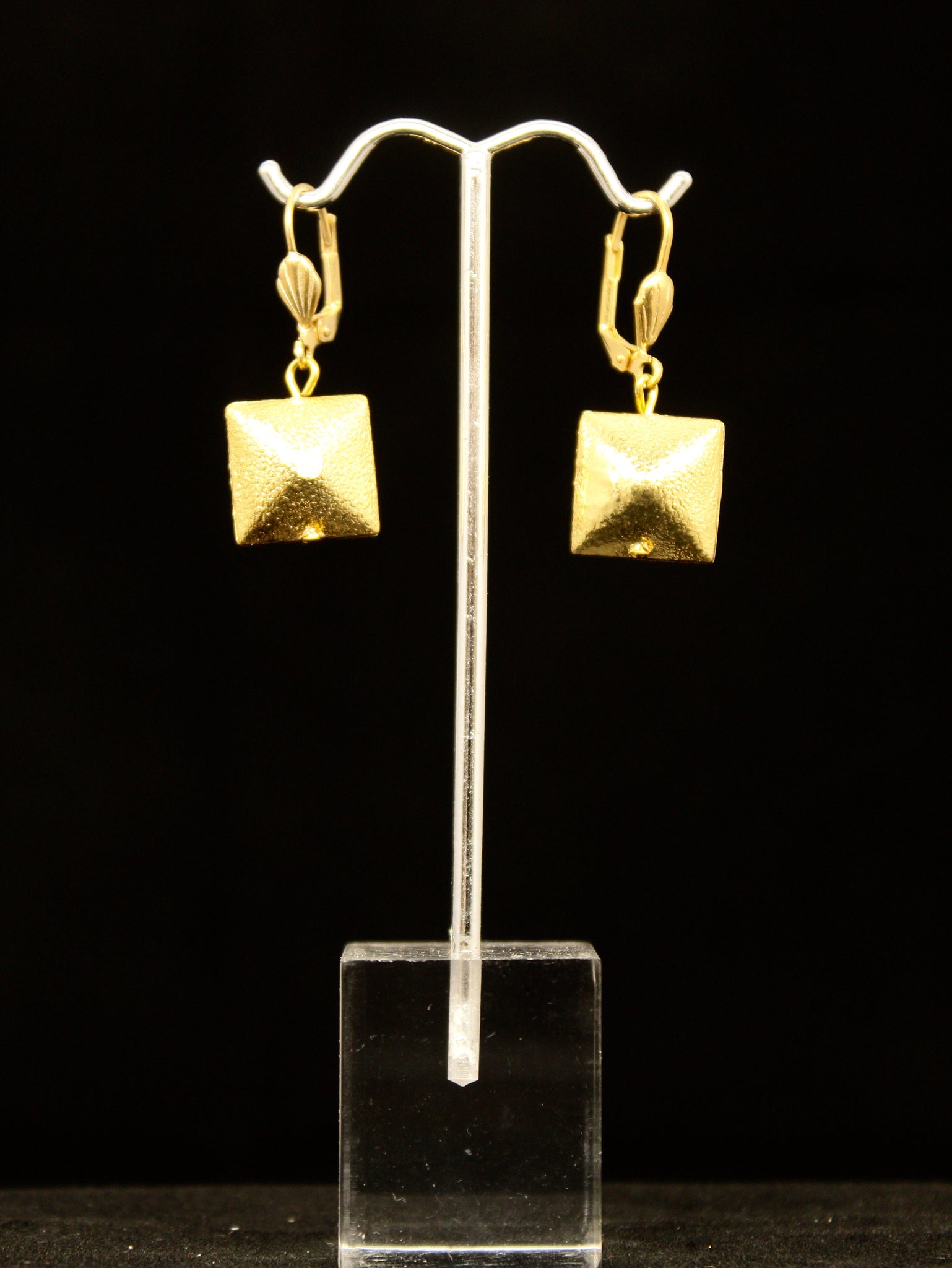 SOLID SQUARE EARRINGS