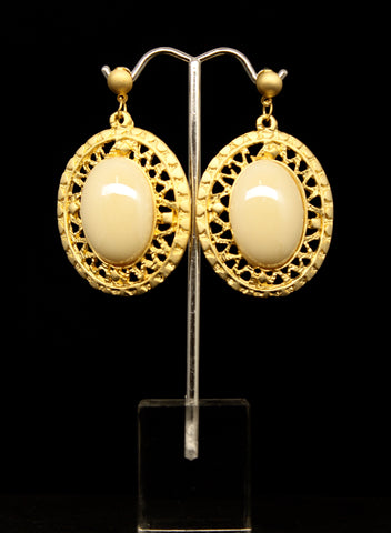 OVAL RESIN EARRING