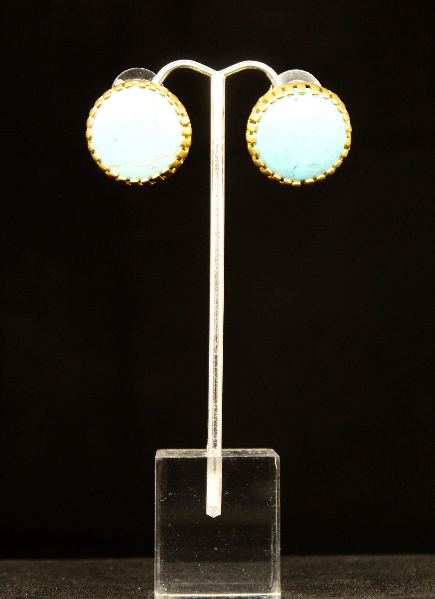 TURQUOISE STUD