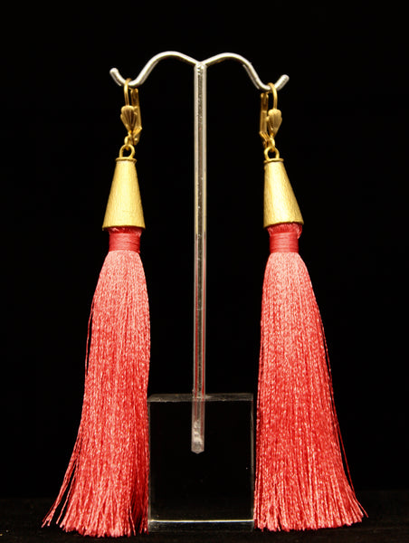 HANGING TASSEL EARRING