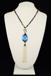 STONE CHAIN WITH BLUE CRYSTAL AND TASSAL NECKLACE