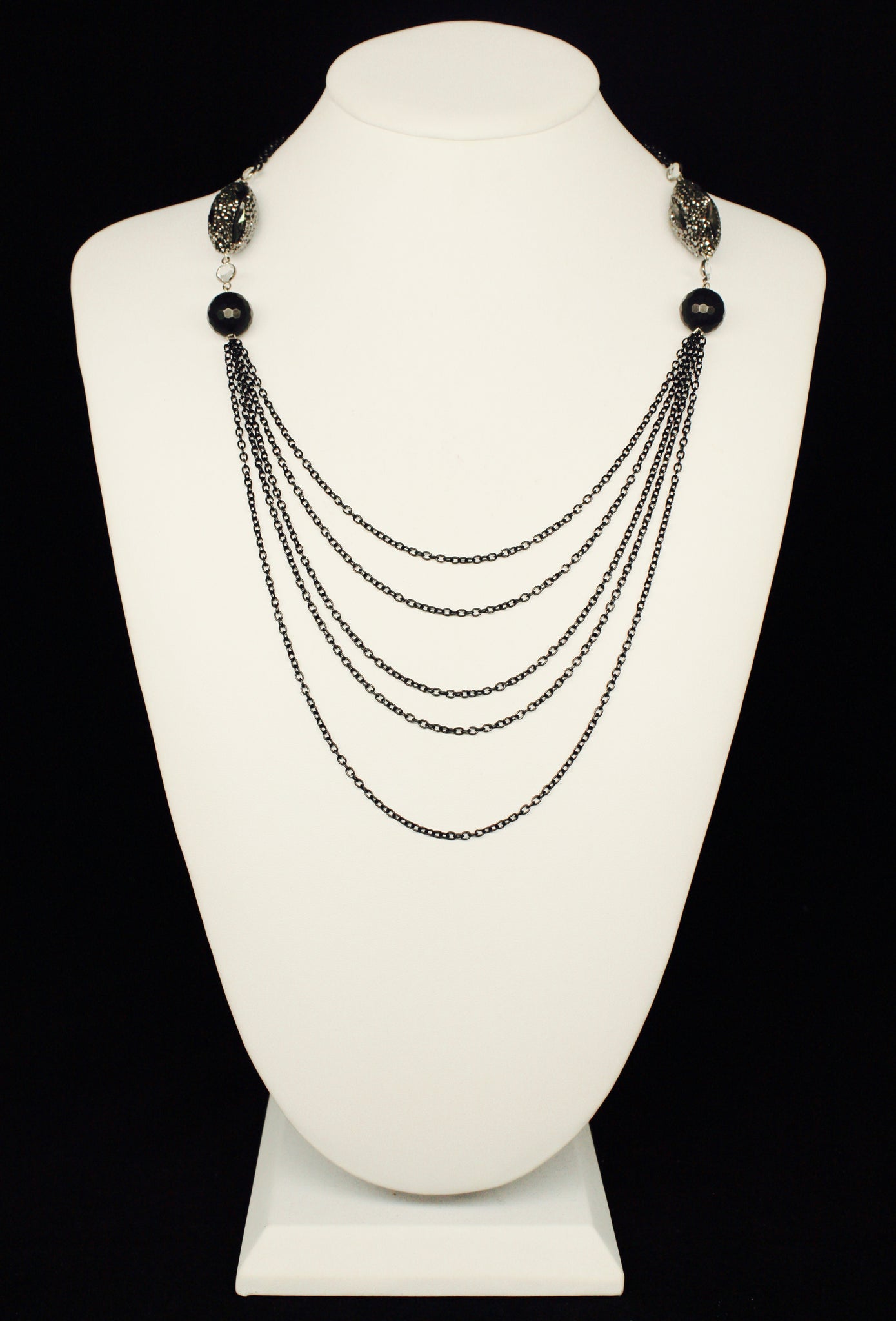 LAYERING CHAIN WITH CRYSTALS